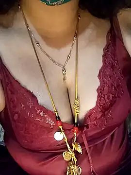 Snapshot of tuttifrutti17 chatting on 12.29.24 tuttifrutti17 online show from 12.29.24