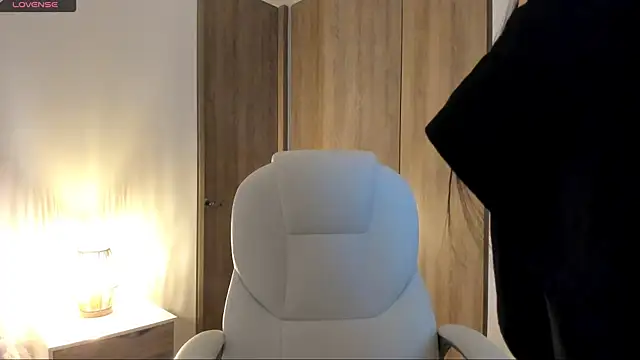 Snapshot of sophie_connors chatting on 04.06.26 sophie connors online show from 04.06.26