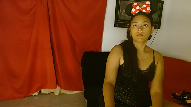 Chiara petterson online show from 04.26.26