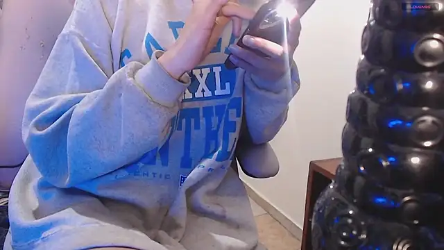 toxxxic cams online show from 04.15.26