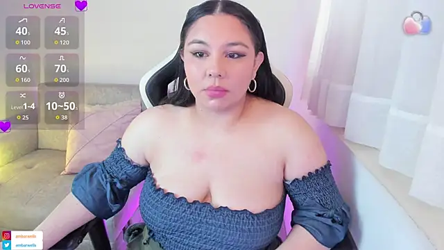 ambar-wells online show from 11.10.25