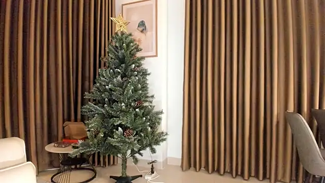 kawaii mia online show from 12.15.25