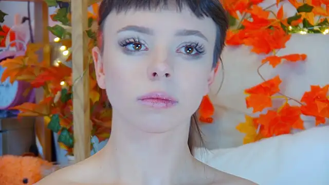 ElisabethDavis online show from 10.16.25