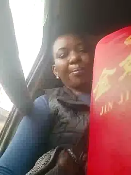 Hailey BaileyXYZ online show from 01.12.25