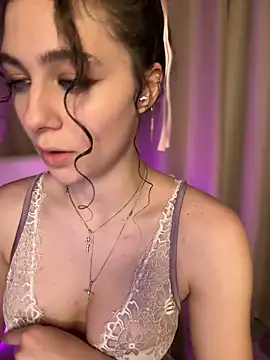 Snapshot of Your_insomniya chatting on 12.09.24 Your insomniya online show from 12.09.24