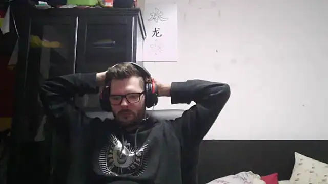 Snapshot of Die-geile-Sau chatting on 04.19.26 Die-geile-Sau online show from 04.19.26