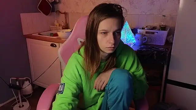 Frank Fraer online show from 10.04.25