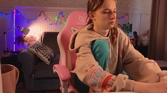 Frank Fraer online show from 11.21.25