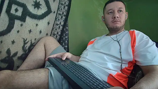 Snapshot of sweet_cock28 chatting on 10.08.25 sweet cock28 online show from 10.08.25