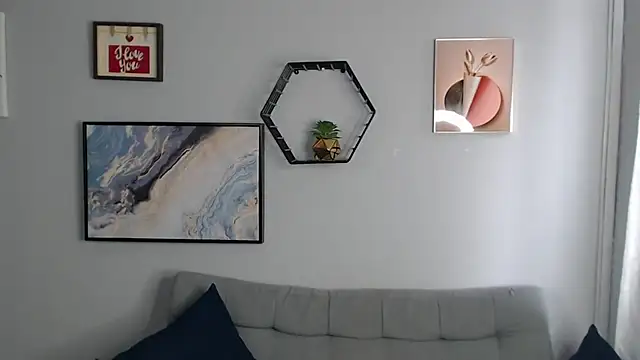 Snapshot of Amber_Etan chatting on 09.24.25 Amber Etan online show from 09.24.25