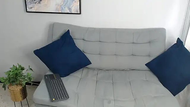 Snapshot of Amber_Etan chatting on 10.08.25 Amber Etan online show from 10.08.25