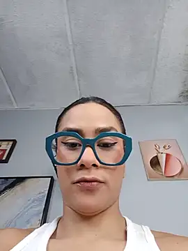 Snapshot of Amber_Etan chatting on 05.28.26 Amber Etan online show from 05.28.26