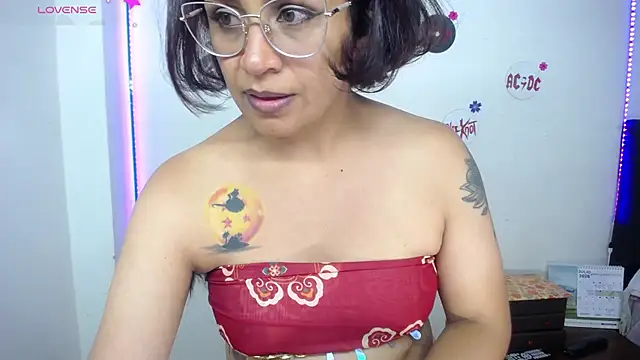 Snapshot of pinky_violeta chatting on 07.05.26 pinky violeta online show from 07.05.26