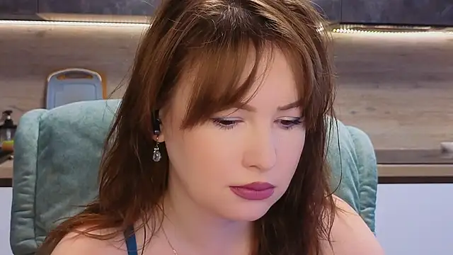 Snapshot of Katniss_K chatting on 06.07.26 Katniss K online show from 06.07.26