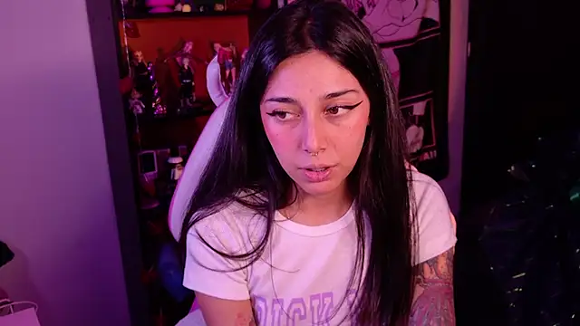 amber yull online show from 06.23.26