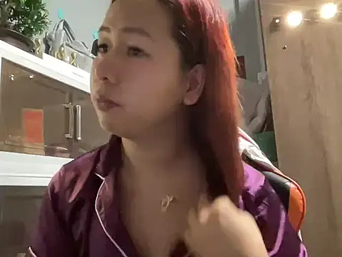 UrLove Marga online show from 12.22.25