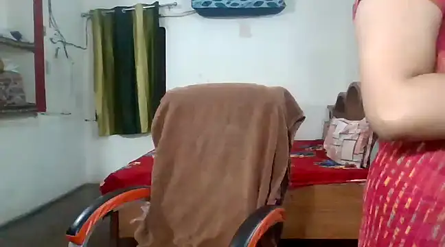 Cute Mahi22 online show from 03.18.25