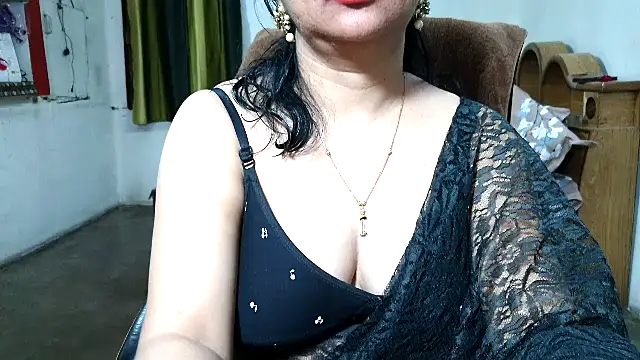 Cute Mahi22 online show from 10.29.25