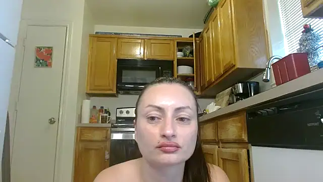 Snapshot of DiamondMonroeXo chatting on 12.16.25 DiamondMonroeXo online show from 12.16.25