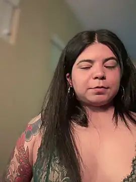 kimmiakiss22 online show from 03.18.25