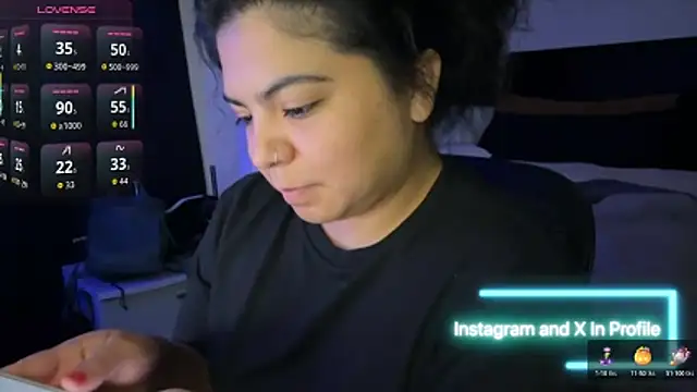 kimmiakiss22 online show from 10.13.25