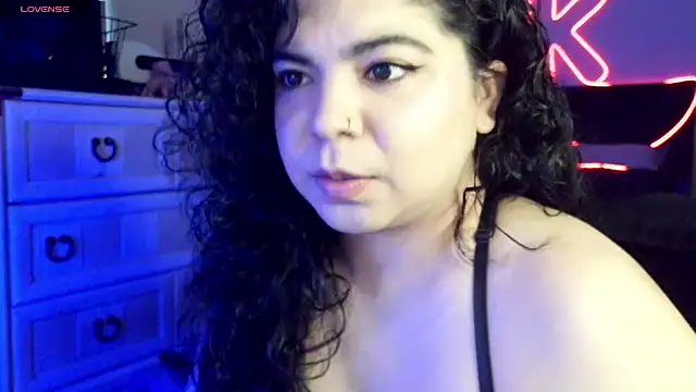 Snapshot of kimmiakiss22 chatting on 02.28.26 kimmiakiss22 online show from 02.28.26