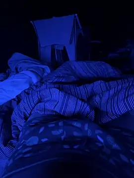 Snapshot of Nando chatting on 02.02.26 Nando online show from 02.02.26