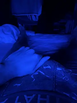 Snapshot of Nando chatting on 02.04.26 Nando online show from 02.04.26