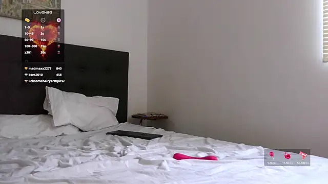 mini kunis online show from 02.27.25