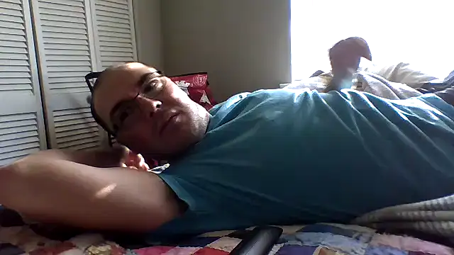 Snapshot of zman237 chatting on 03.17.25 zman237 online show from 03.17.25