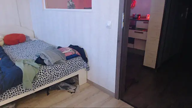 Snapshot of amanda_kiss_kiss chatting on 12.29.24 amanda kiss kiss online show from 12.29.24