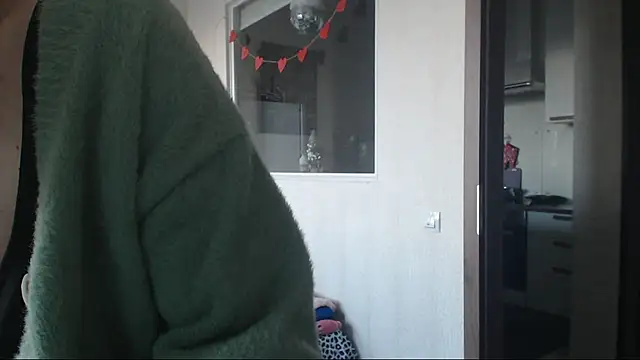 Snapshot of amanda_kiss_kiss chatting on 12.31.24 amanda kiss kiss online show from 12.31.24