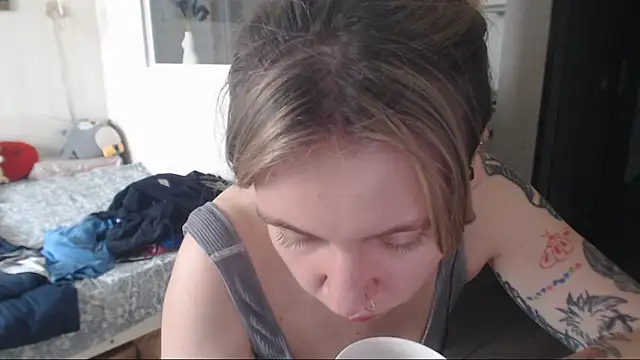 Snapshot of amanda_kiss_kiss chatting on 02.27.25 amanda kiss kiss online show from 02.27.25