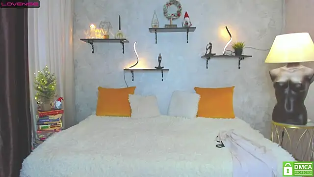 Snapshot of StripBianka chatting on 12.06.24 StripBianka online show from 12.06.24