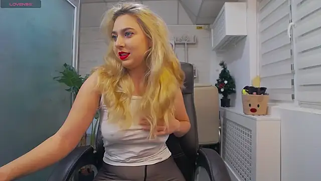 AvaBlue  online show from 12.28.24