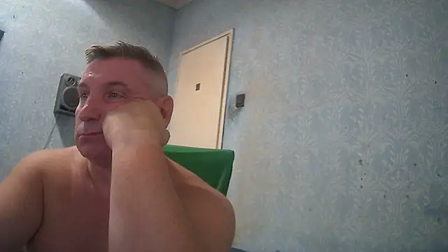 Snapshot of GYurmoka70 chatting on 09.11.25 GYurmoka70 online show from 09.11.25