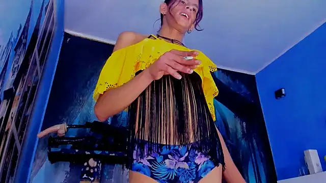 Snapshot of alessa_brown74 chatting on 10.20.25 alessa brown74 online show from 10.20.25