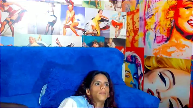 Snapshot of alessa_brown74 chatting on 11.12.25 alessa brown74 online show from 11.12.25