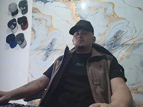 Snapshot of myke_andrade chatting on 05.29.26 myke andrade online show from 05.29.26