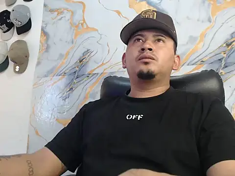 Snapshot of myke_andrade chatting on 07.15.26 myke andrade online show from 07.15.26