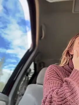 GoldenFlameGoddess online show from 10.03.25