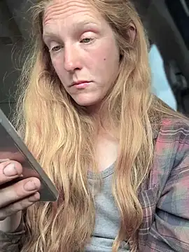 GoldenFlameGoddess online show from 04.10.26