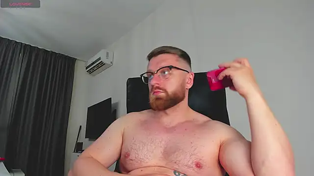 Snapshot of Findom_guy chatting on 03.16.26 Findom guy online show from 03.16.26