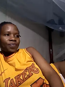 Snapshot of Queentesi chatting on 12.22.24 Queentesi online show from 12.22.24