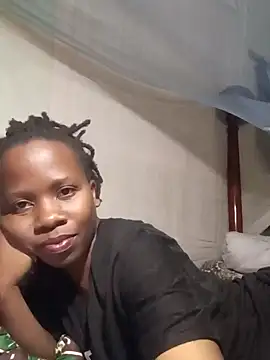 Snapshot of Queentesi chatting on 01.28.25 Queentesi online show from 01.28.25