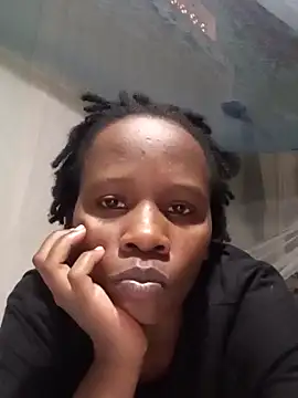 Snapshot of Queentesi chatting on 03.02.25 Queentesi online show from 03.02.25