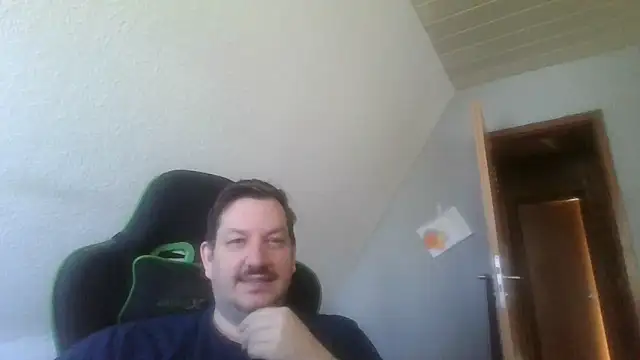 Snapshot of Golffahrer1982 chatting on 04.11.26 Golffahrer1982 online show from 04.11.26
