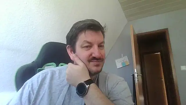 Snapshot of Golffahrer1982 chatting on 05.24.26 Golffahrer1982 online show from 05.24.26