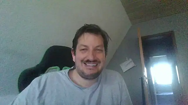 Snapshot of Golffahrer1982 chatting on 06.18.26 Golffahrer1982 online show from 06.18.26