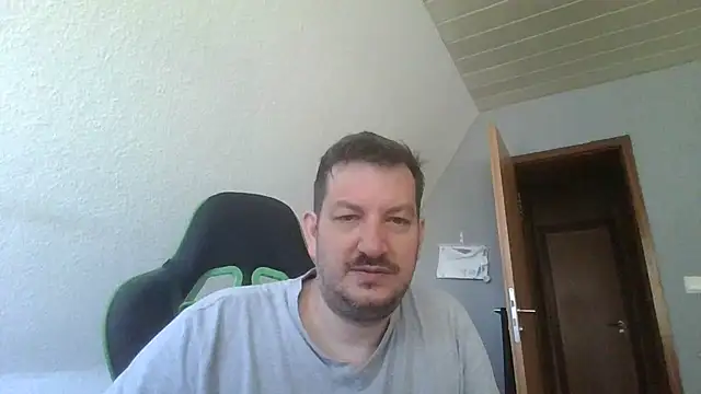 Snapshot of Golffahrer1982 chatting on 06.27.26 Golffahrer1982 online show from 06.27.26